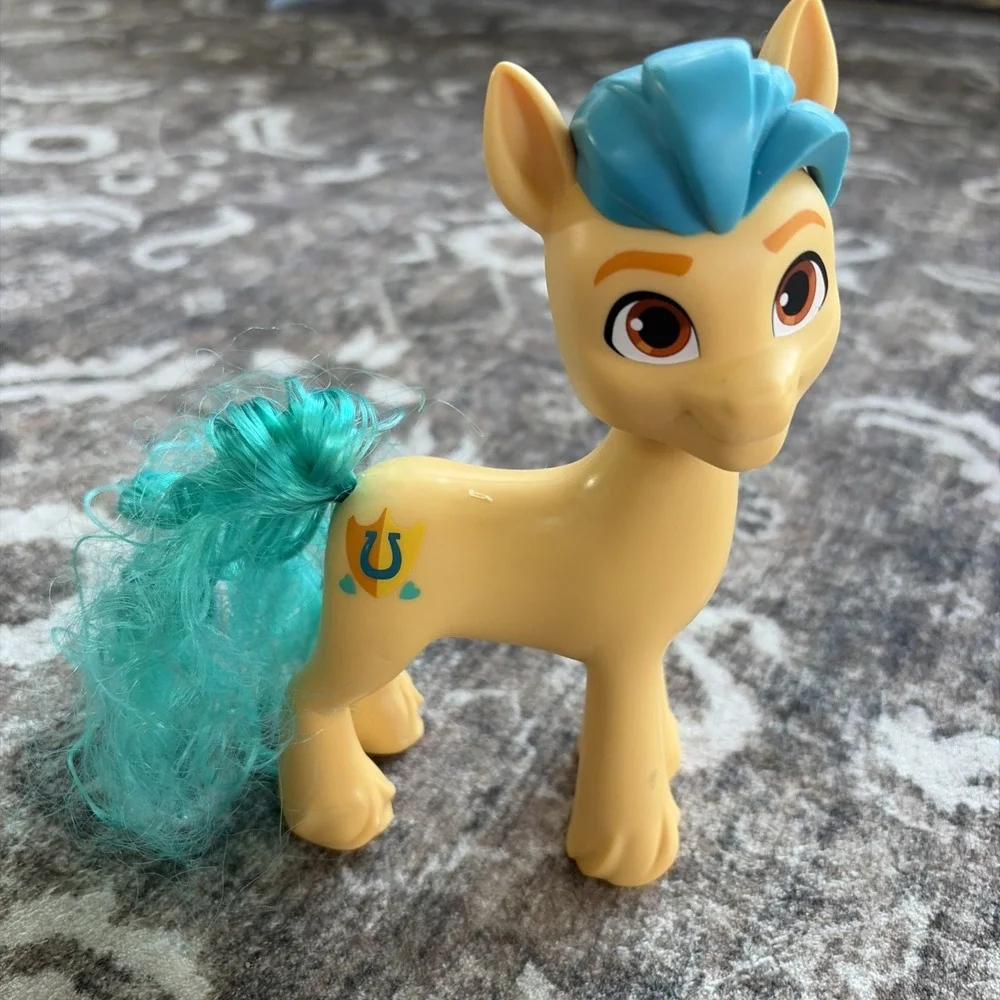 3 Little Pony PoniesShining Adventures Hitch Trailblazer Sunny Starscout  6